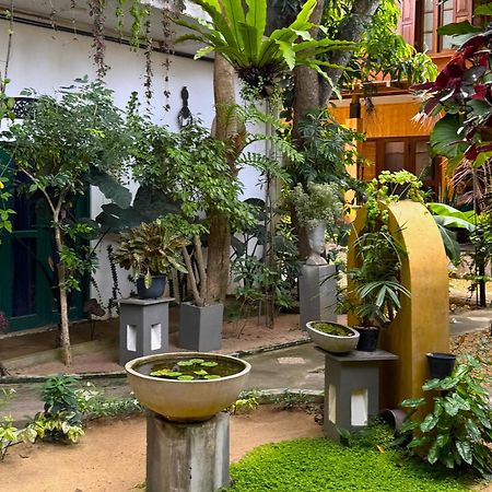 Gomez Place Negombo Esterno foto
