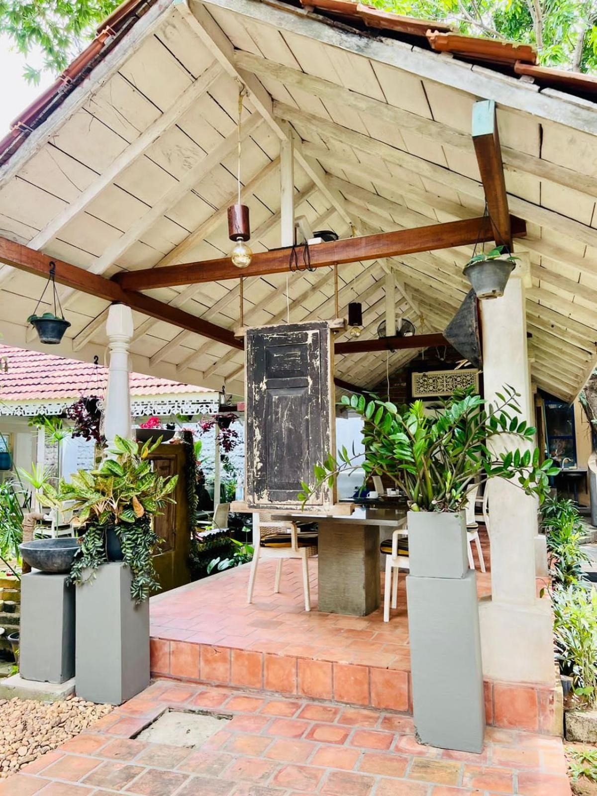 Gomez Place Negombo Esterno foto
