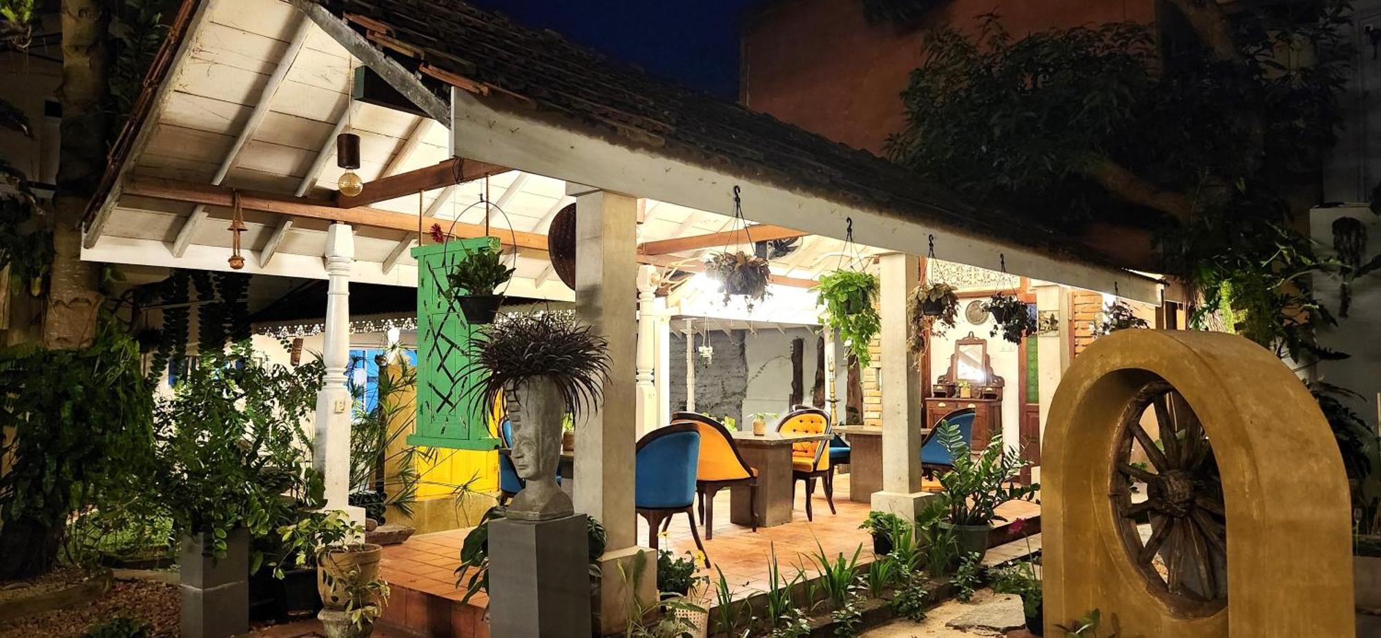 Gomez Place Negombo Esterno foto