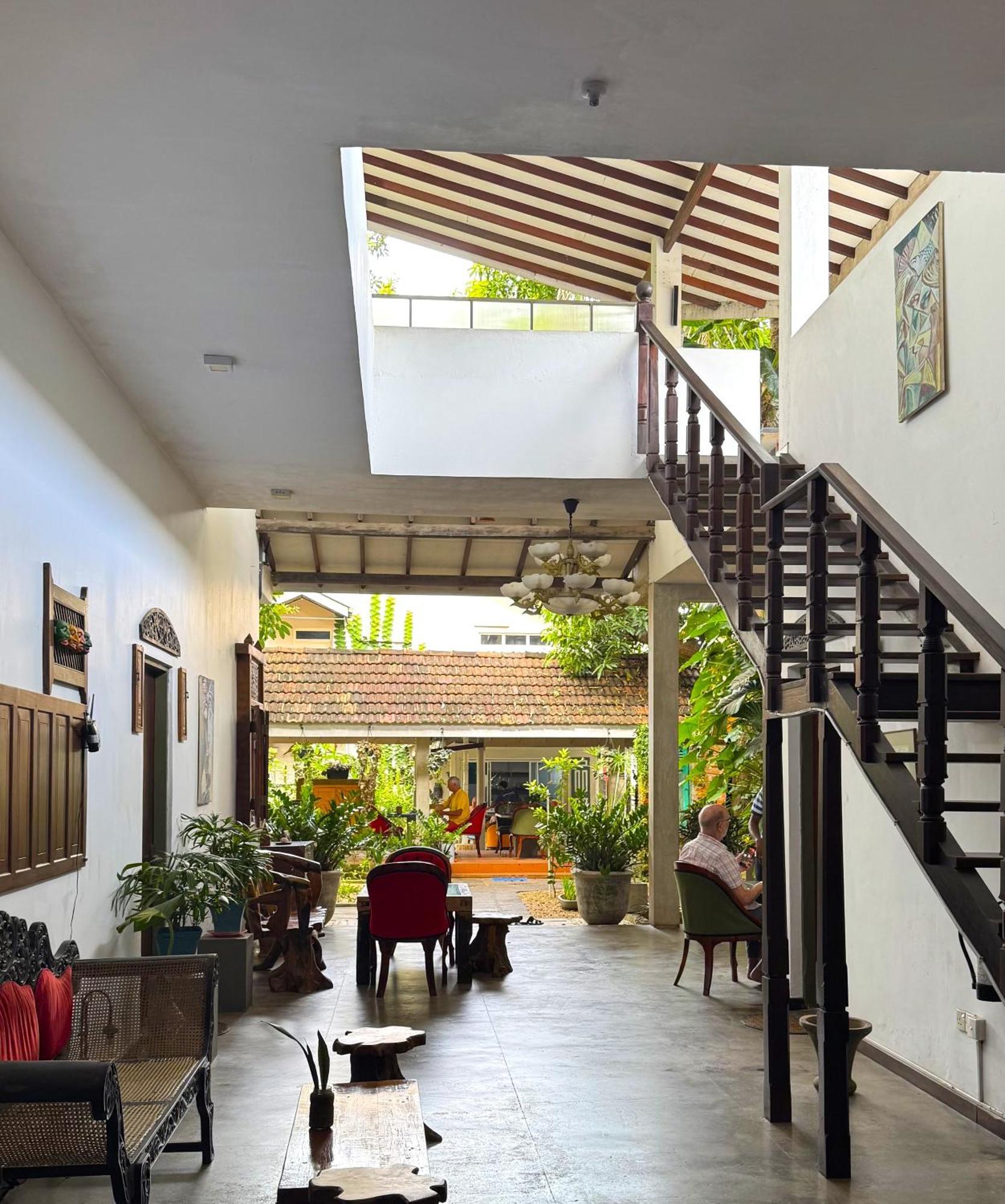 Gomez Place Negombo Esterno foto