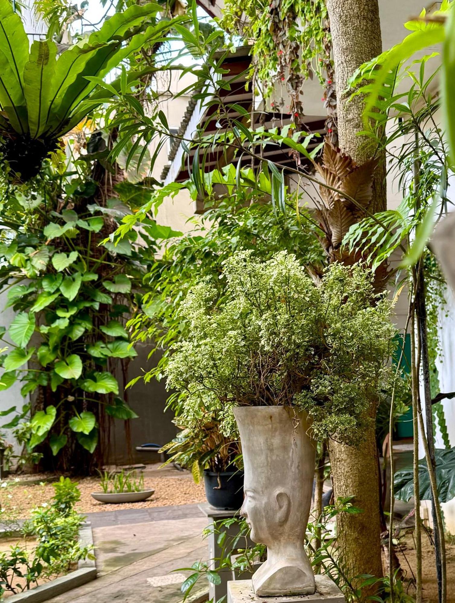 Gomez Place Negombo Esterno foto
