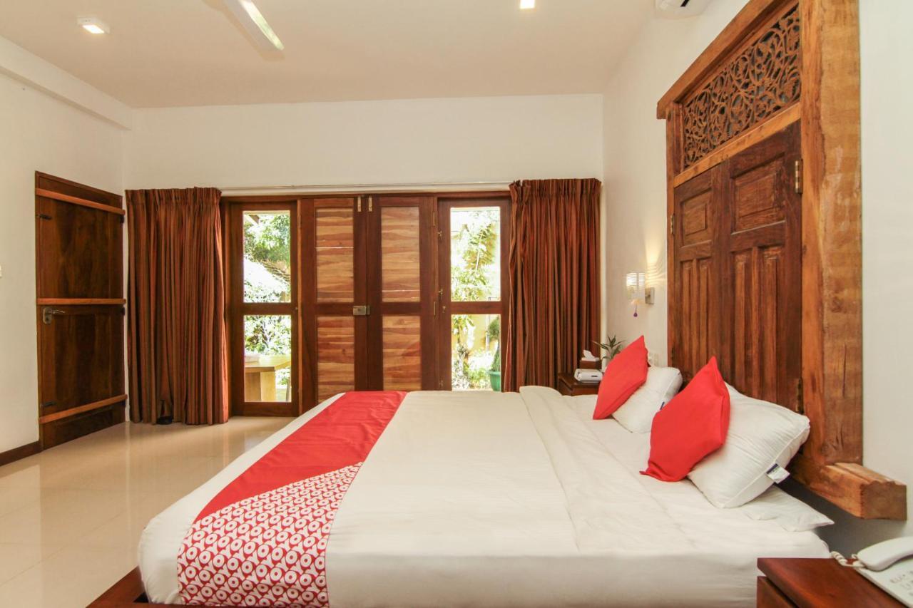 Gomez Place Negombo Esterno foto